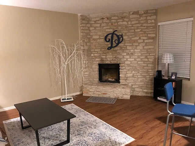 301 Algerita Dr #D — Photo 20