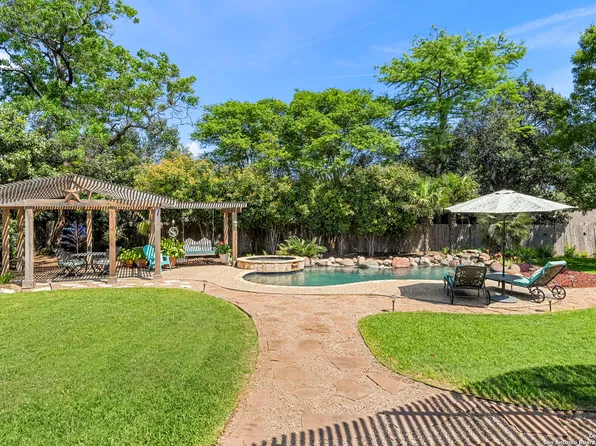 414 Yosemite, Hollywood Park, TX 78232