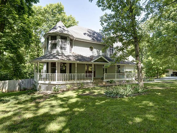 3rd image of 5249 S Woodcliffe Dr