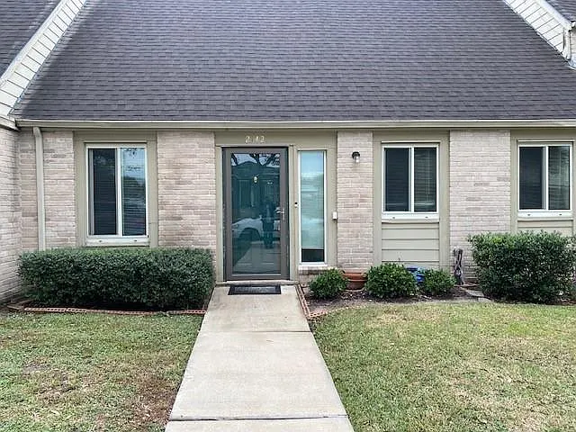 2142 Greenbriar Colony Dr