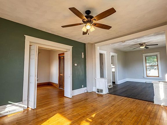 2nd image of 505 Hayes Ave