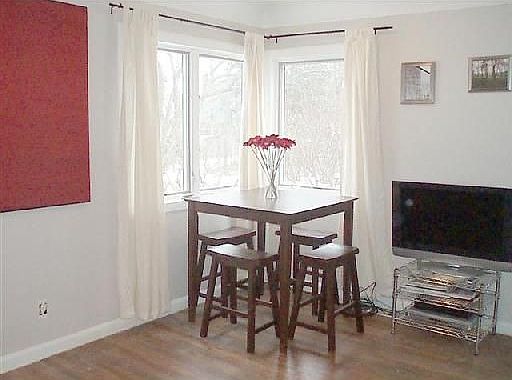 2nd image of 410 Wilder Pl