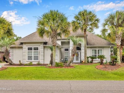 8354 Makiki Dr, Diamondhead, MS, 39525