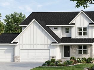 390 NW Compass Ave, Waukee, IA 50263