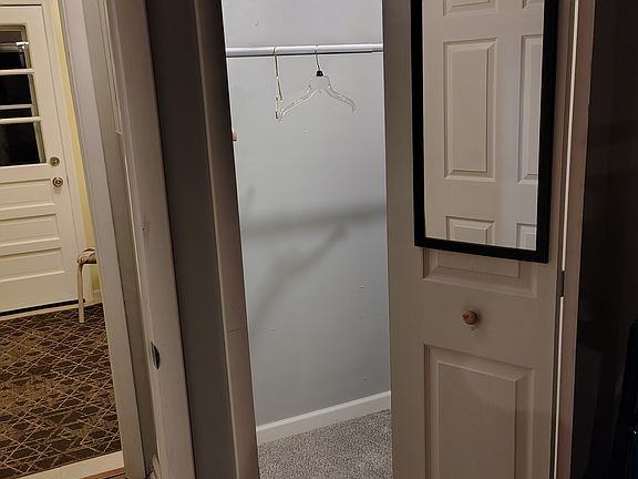 5th image of 28 Heather Rd #1