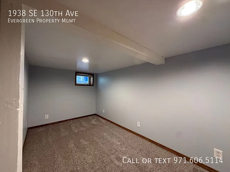 1938 SE 130th Ave — Photo 33