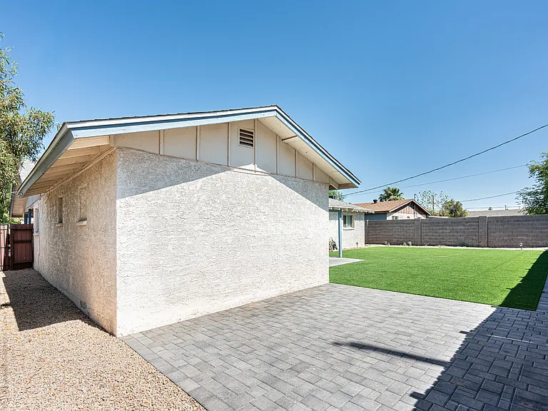 1512 S Beck Ave — Photo 24