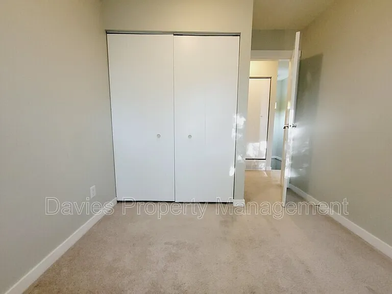1748 Lakewood Road South NW — Photo 11