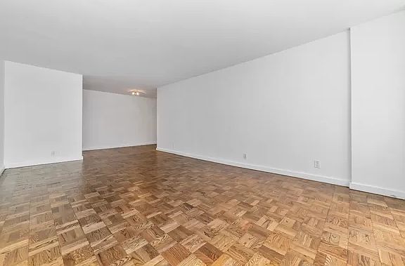 4th image of 65 W 55th St #6-C