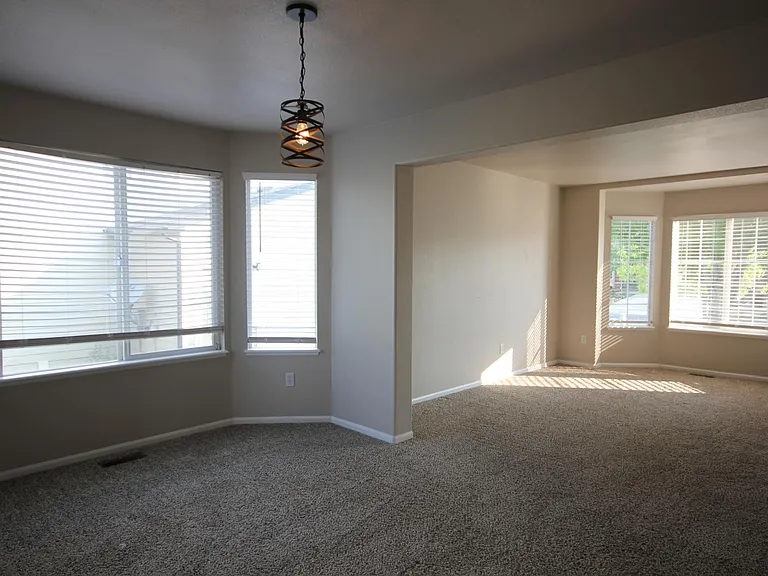 4224 Aryshire Ln — Photo 8