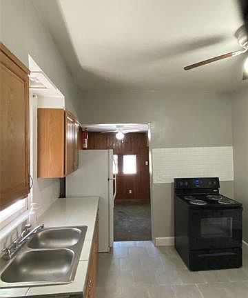 5th image of 326 N Thorpe St