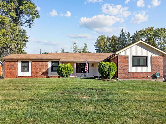 2nd image of 2275 Belfast Dr