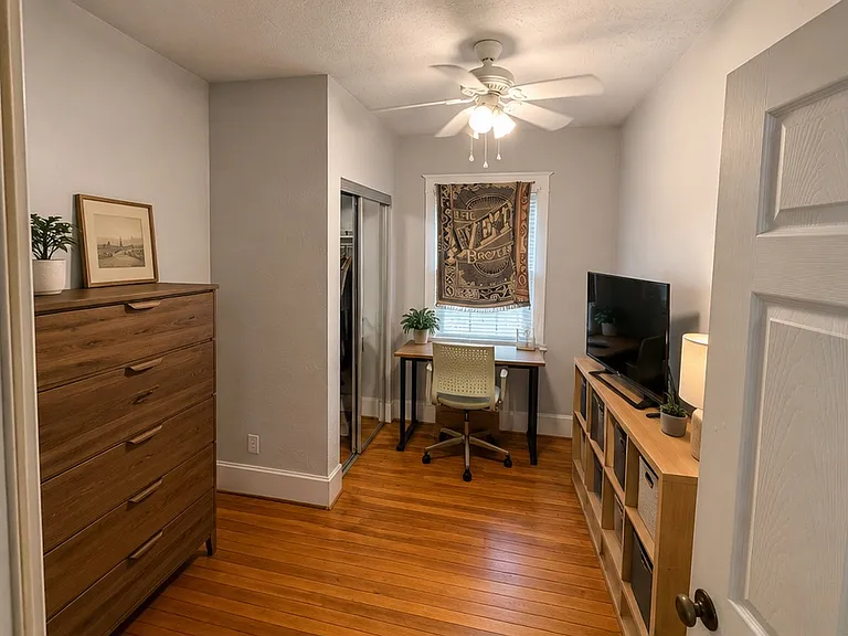 303 N Rankin St — Photo 5
