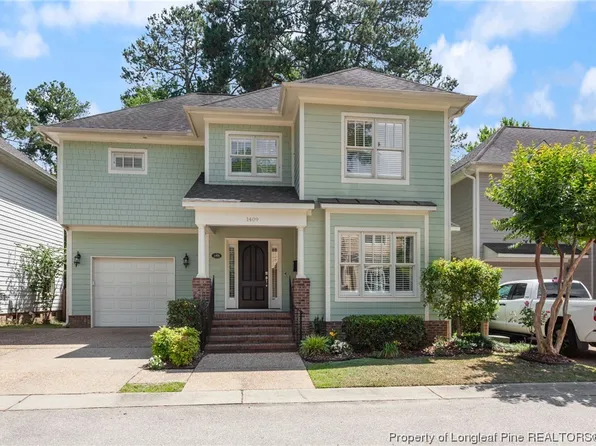 1409 Grace View Pl, Fayetteville, NC 28305