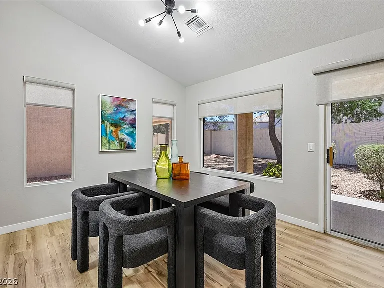 8701 Prairie Hill Dr — Photo 8