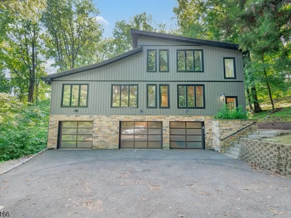 1204 Johnston Dr, Watchung Boro, NJ 07069