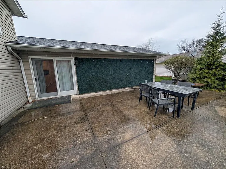 8645 Courtland Dr — Photo 15