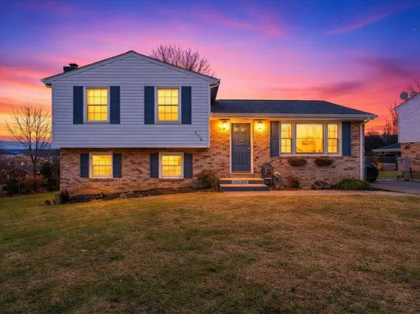 616 Elmcrest St NE, Roanoke, VA 24019