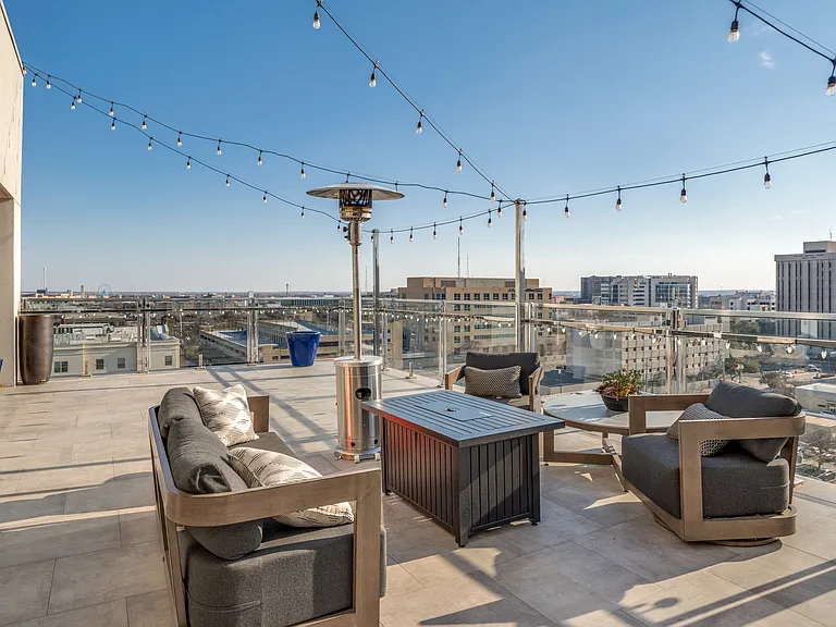 4005 Gaston Ave #Penthouse 1 — Photo 10