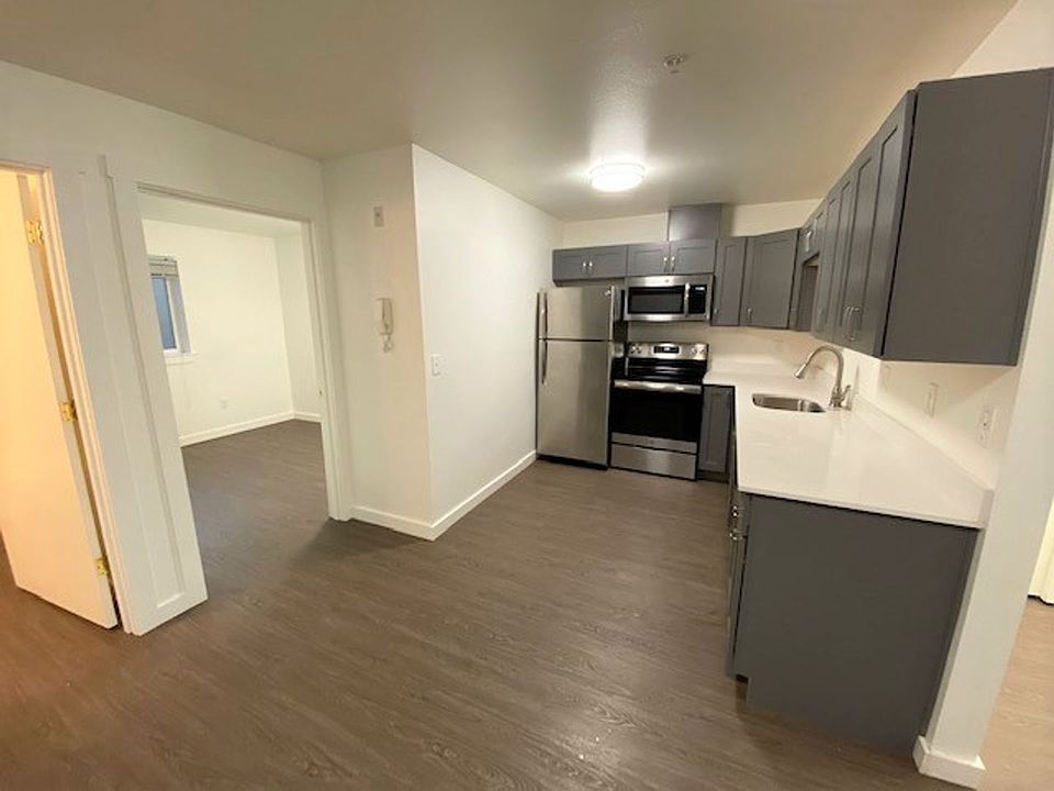 1st image of 2113 N 107th St APT 202