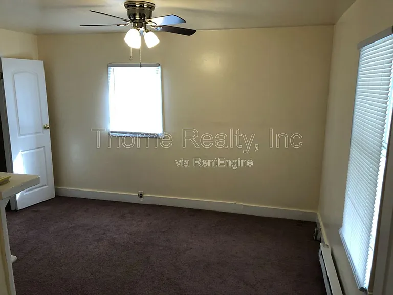 517 NE Main St — Photo 11