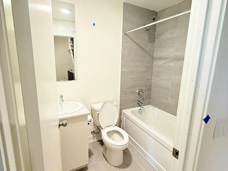 16 Melbourne Ave #317B — Photo 20