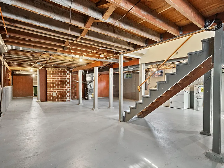 4815 SE Yamhill St — Photo 26