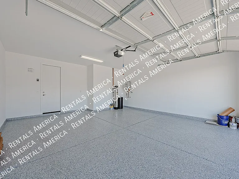 10218 W Piccadilly Rd — Photo 29