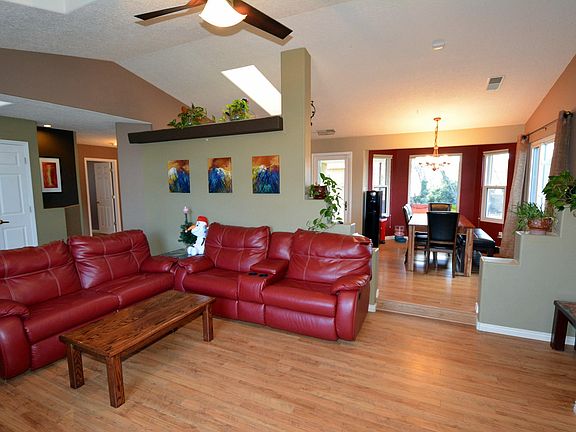 5th image of 9109 Laura Lee Pl NW