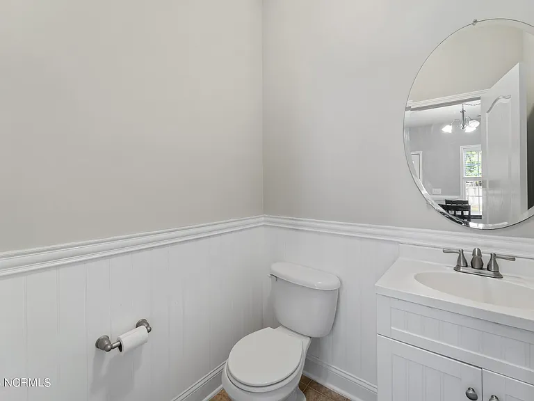 270 Silver Hills Dr — Photo 12