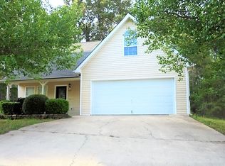 7031 Stoneridge Dr, Douglasville, GA 30134