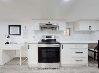 533 Westmount Ave, Toronto, ON M6E 3N6
