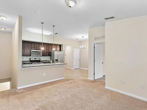 5th image of 208 Larkin Pl Unit 107