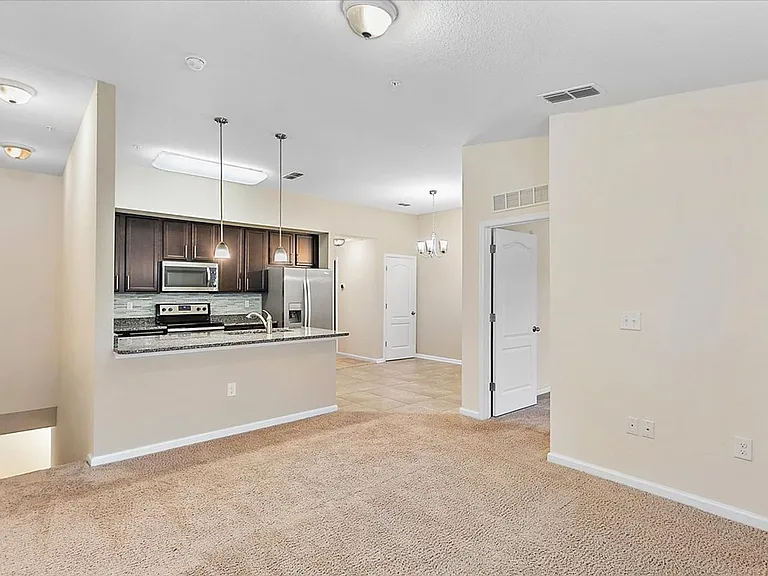 208 Larkin Pl #107 — Photo 5