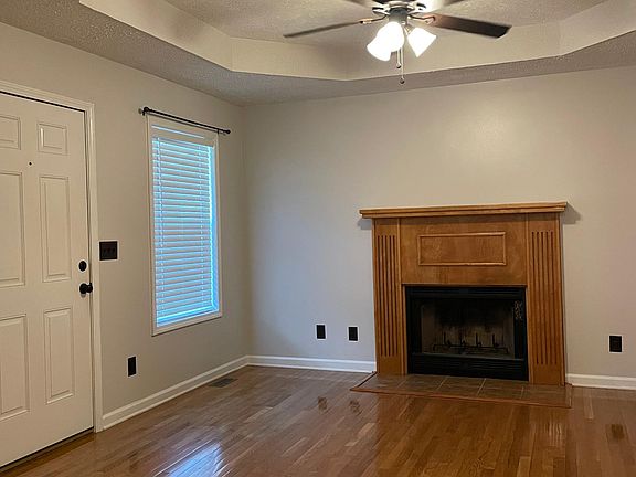 3rd image of 2203 Ladd Dr