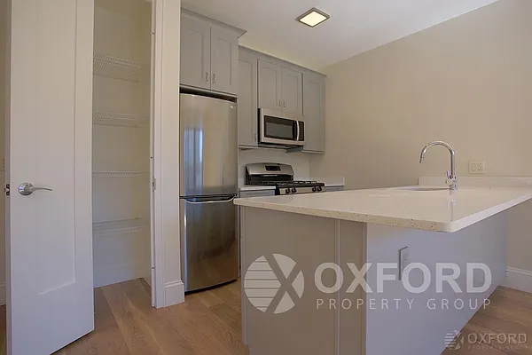 Rented by Oxford Property Group | media 67