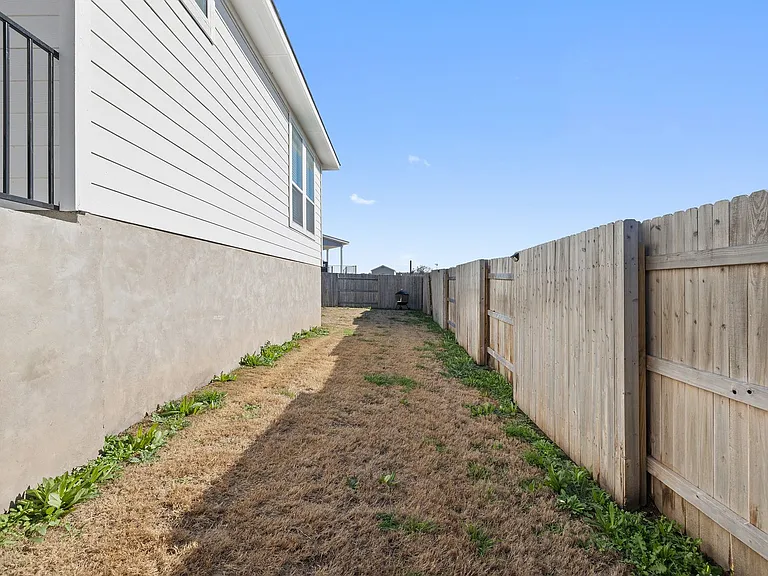 408 Black Opal Dr — Photo 46