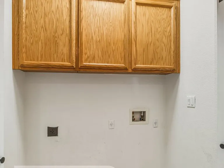 9716 Marianna Way — Photo 18
