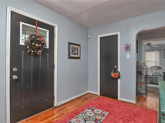 2nd image of 5438 Brooklyn Ave
