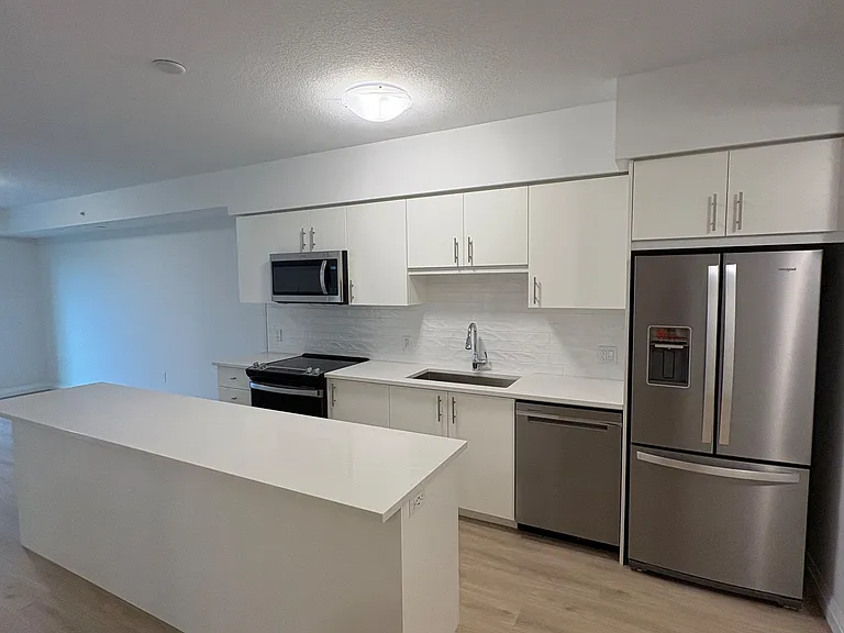 93 Arthur St N #809 — Photo 11