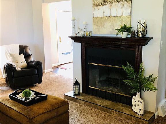 5th image of 3422 Finch Ave
