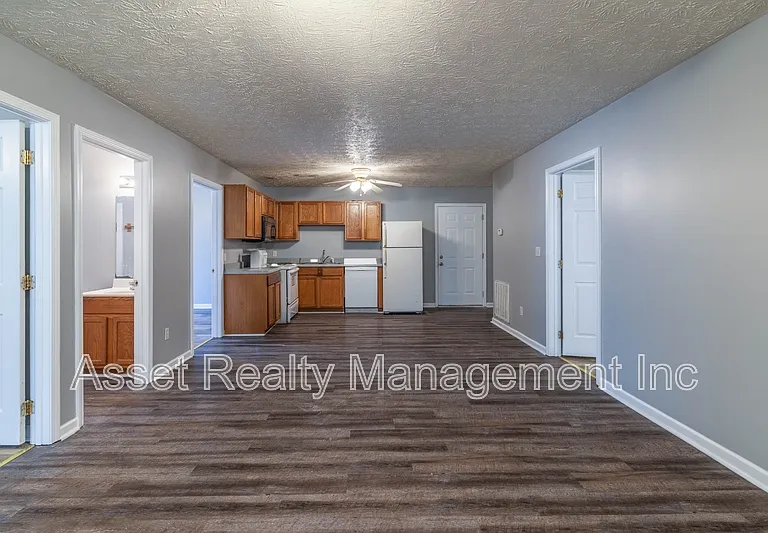 152 Red Bud Ln — Photo 11