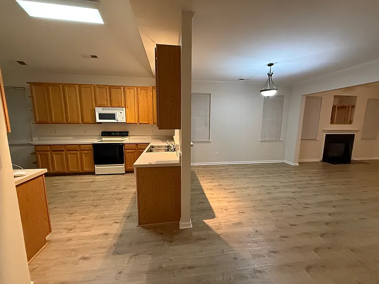 3748 Cainhoy Ln — Photo 3