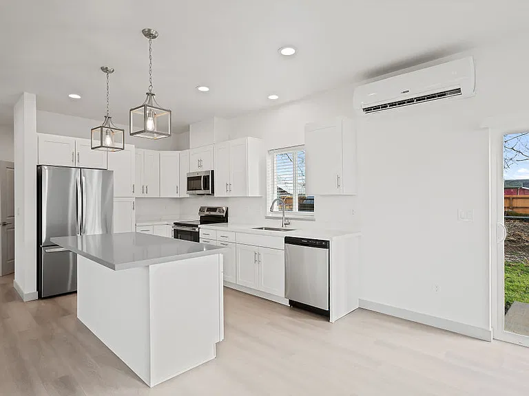 801 N 24th Ave #A — Photo 9