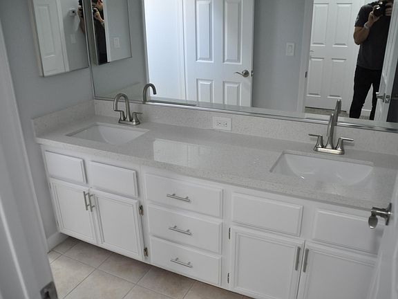 Double sink bathroom