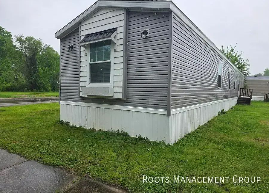 1st image of 2000 Driftwood St #2000D