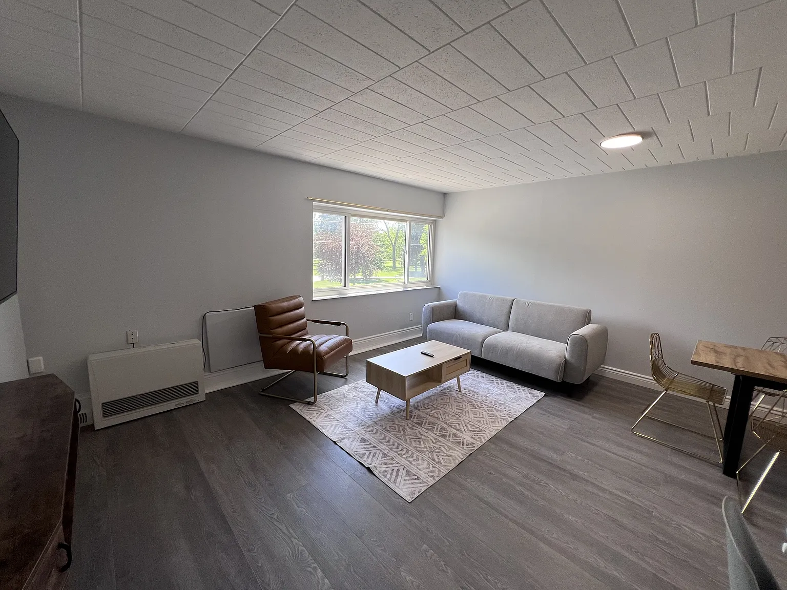 1 bed, $1,356 — Photo 4