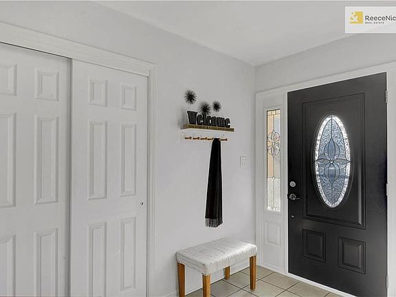3rd image of 1004 W 93rd St