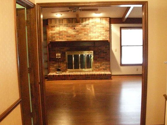 3rd image of 759 Torchwood Dr