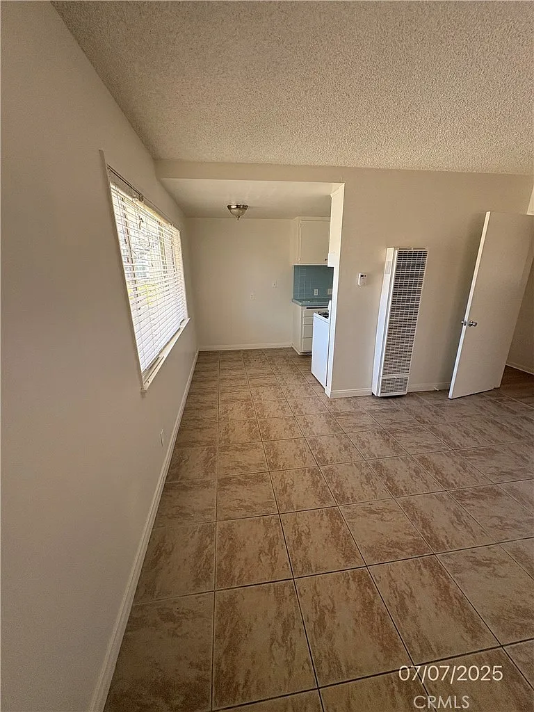 1 bed, 500 sqft, $2,095 — Photo 3